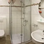 Der Muehlenhof بيت ضيافة 3*